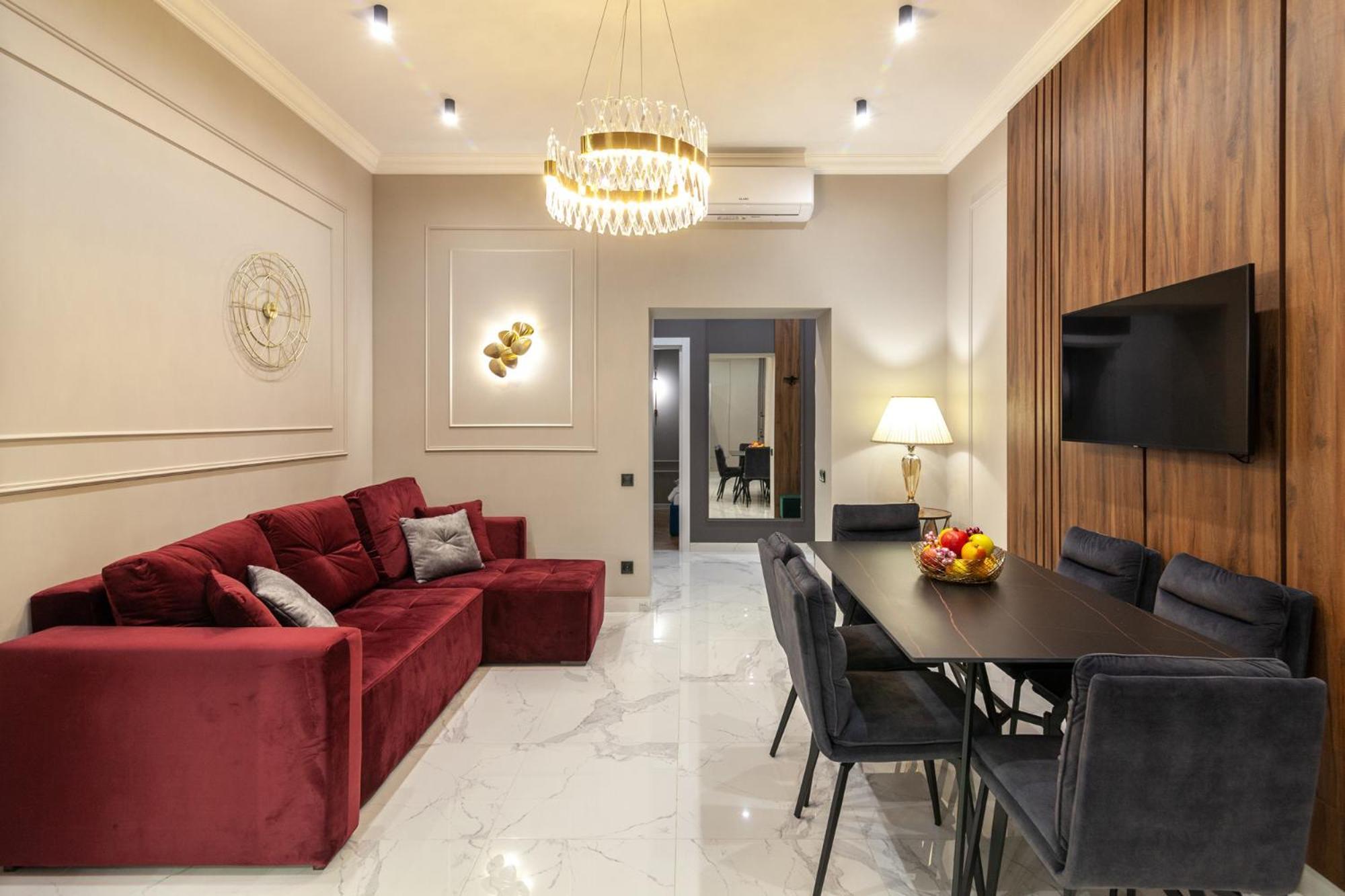 Leogrand Vip On Svobody Avenue 43 *