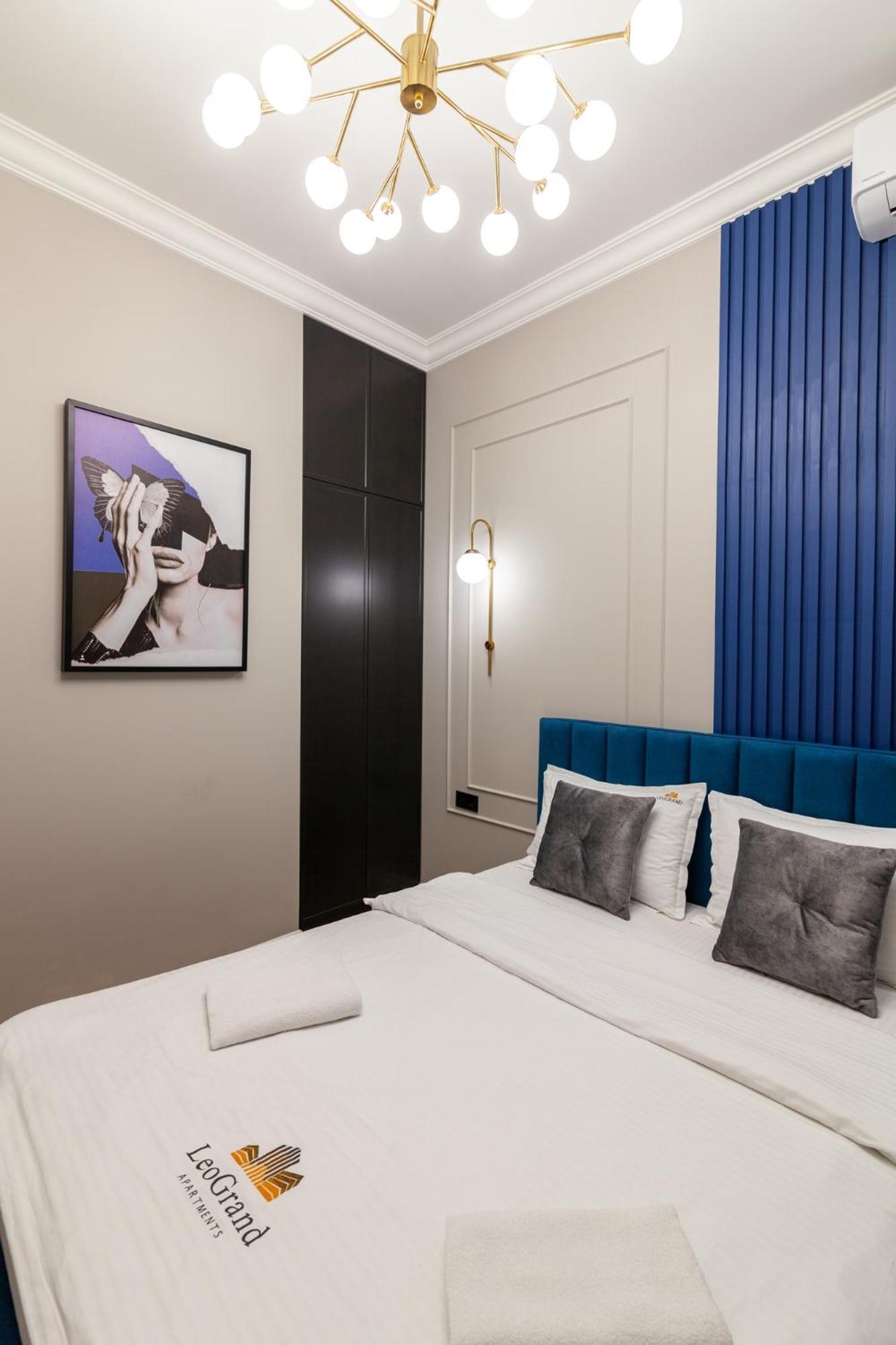 Apartment Leogrand Vip On Svobody Avenue 43 *